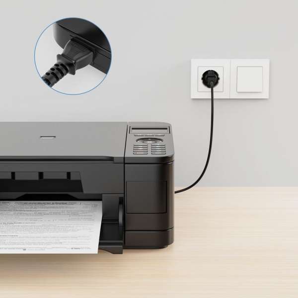 Netzkabel - Schutzkontakt Stecker gerade auf IEC Buchse (C13) gerade. Schwarz. 2,00m